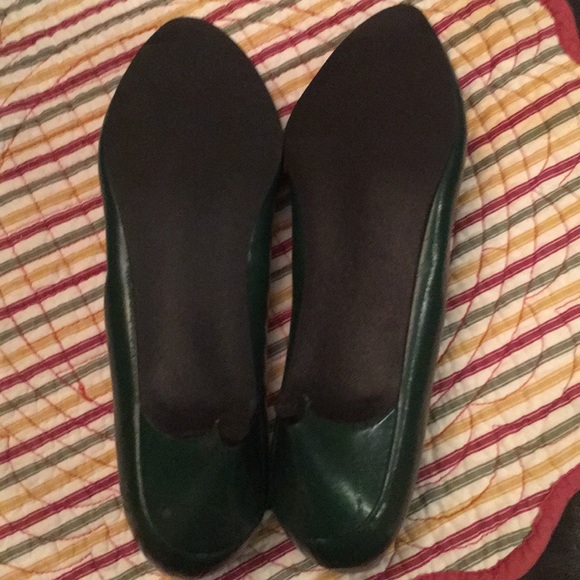 Shoes - Picture 4 of 4